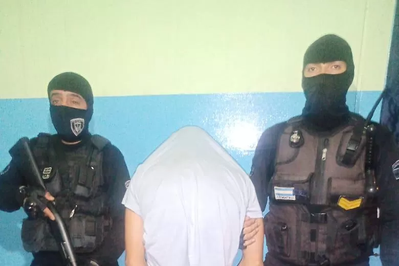 El acusado fue detenido por la Policía.