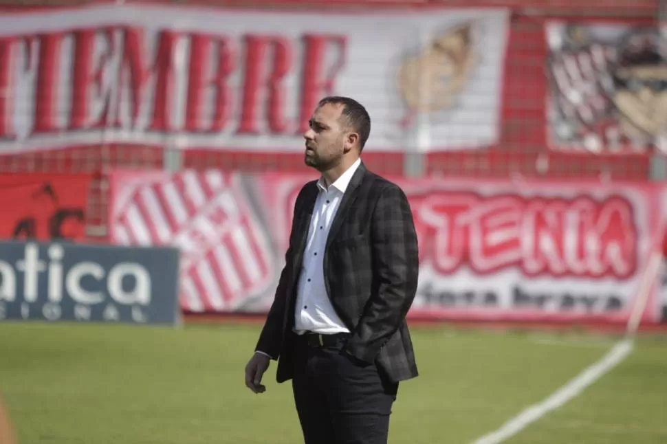 TODO CALCULADO. De Muner planifica cada detalle de cara al nuevo proceso. PRENSA C.A.S.M.