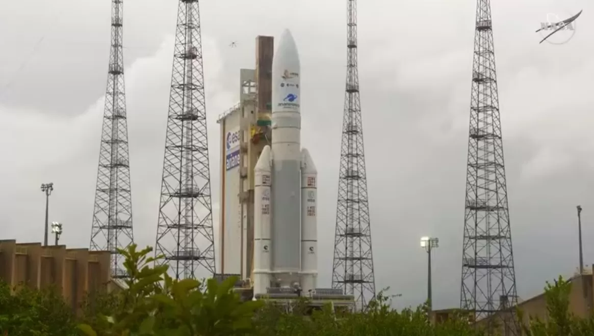 TECNOLOGÍA. Ya recorre el espacio James Webb, el mayor telescopio espacial de la historia.