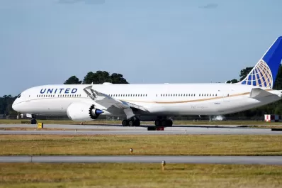 Se siguen cancelando vuelos en el mundo debido a ómicron: suman 4.500