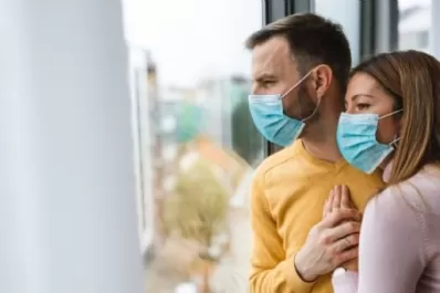 Pase sanitario: ¿también es indispensable para el amor?