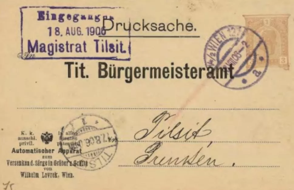 PIEZAS DE MÁS DE UN SIGLO. Pablo Paolasso colecciona sellos de Austria. 