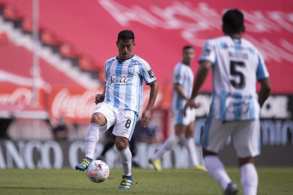 ¿NUEVO CAPITÁN? Guillermo Acosta es uno de los referentes que tiene el plantel. En su momento fue el tercer capitán, detrás de Lucchetti y “Pulga” Rodríguez, ¿se adueñará de la cinta el tucumano? la gaceta / fotos de matias náooli escalero - marcelo  manera 