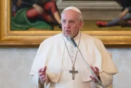 El Papa critica a parejas: Sin hijos, pero con mascotas