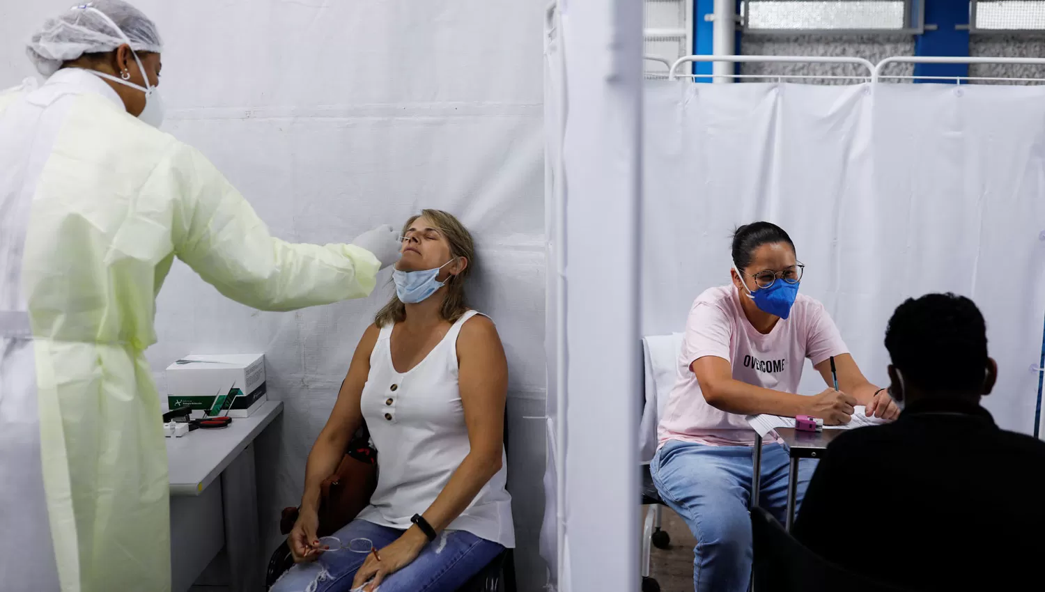 Ómicron marca récords de contagios en toda latinoamérica.