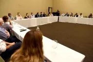 La oposición se aglutina para exigir transparencia