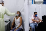 Cuánto tardan en aparecer los primeros síntomas con la variante Ómicron