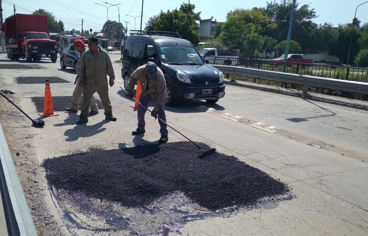 Arreglo de calles: trabajos de bacheo