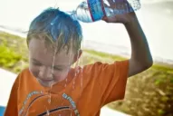 Consejos para evitar el golpe de calor en los niños