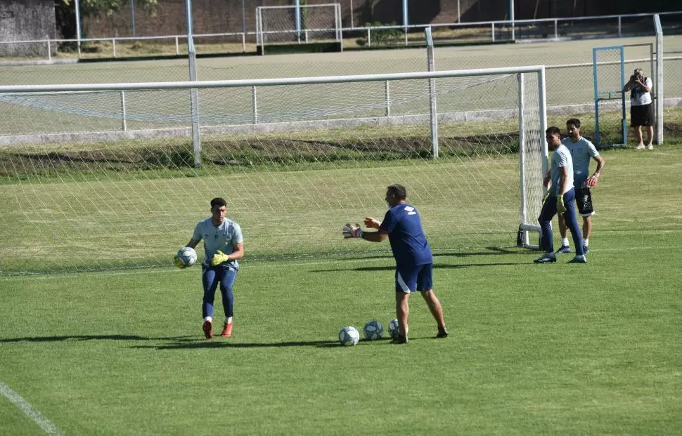 AHORA O NUNCA. Ya sin Cristian Lucchetti en el equipo, Tomás Marchiori está ante la gran oportunidad de tomar la posta como dueño del arco de Atlético este año. la gaceta / foto de Osvaldo Ripoll (archivo)