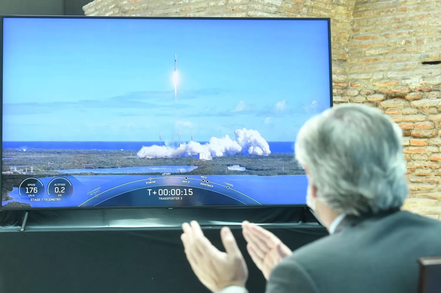 LANZAMIENTO. Alberto Fernández participó en el lanzamiento del primer satélite miniatura argentino.