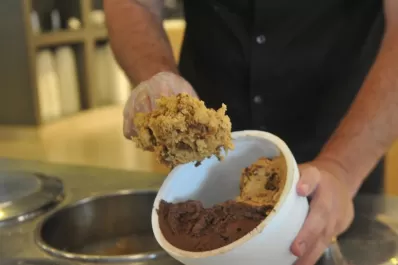Helados, un gusto para soportar un día de casi 40°