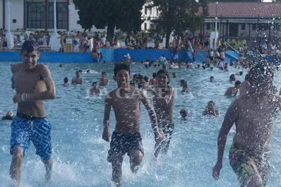 Un sábado ideal para inaugurar la temporada de pileta en Tucumán