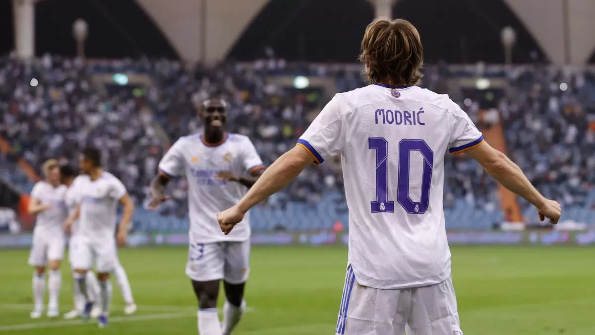 JERARQUÍA. Modric festeja el primer gol del partido. FOTO TOMADA DE TWITTER.COM/REALMADRID