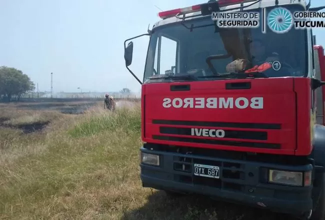 BOMBEROS EN ACCIÓN