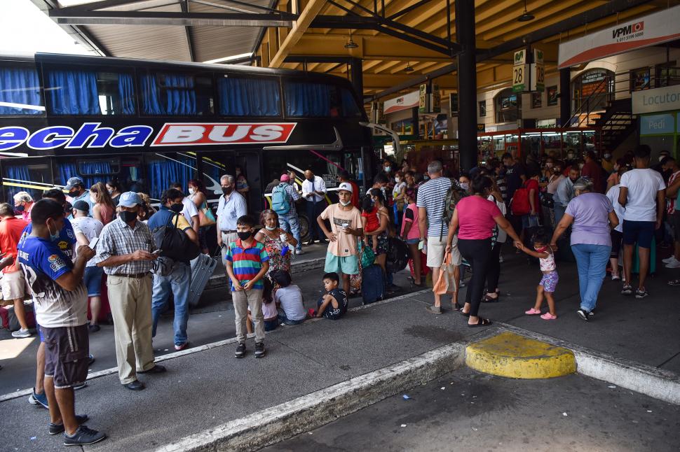 NOTABLE AFLUENCIA. Un gran movimiento se observa en la Terminal.  