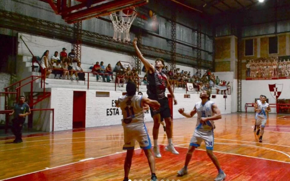 MIRANDO HACIA EL FUTURO. En su regreso a la tercera categoría del básquet nacional, Independiente no se trazó objetivos de resultado. A lo que apunta es a ser competitivo y darle rodaje a sus jugadores. instagram Club Independiente