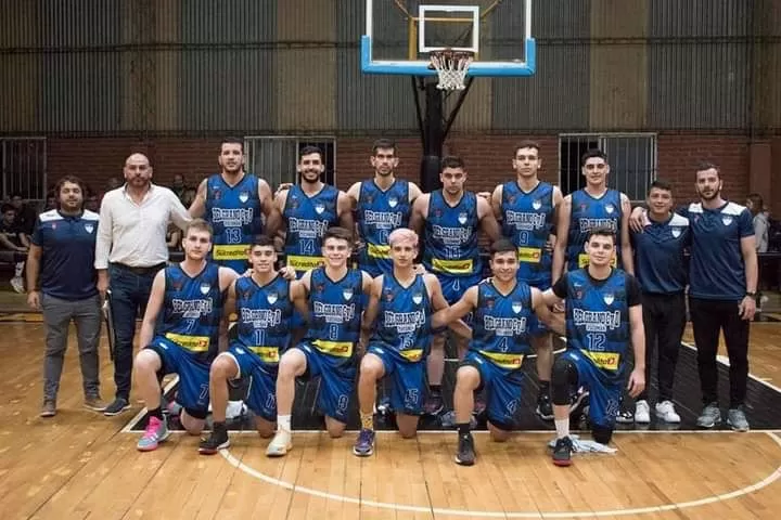 YA ESTÁN LISTOS. Los dirigidos por Vildoza, se preparan para el Torneo Federal. prensa belgrano