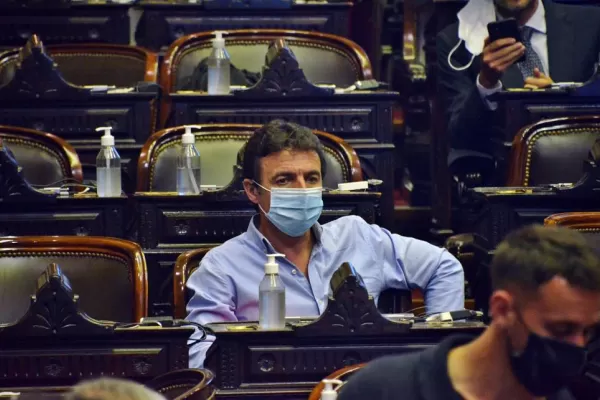 Roberto Sánchez: “celebran las exportaciones, pero hacen todo lo posible para evitar que crezcan”