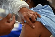 A quiénes se le aplicaría la cuarta dosis de la vacuna contra el coronavirus