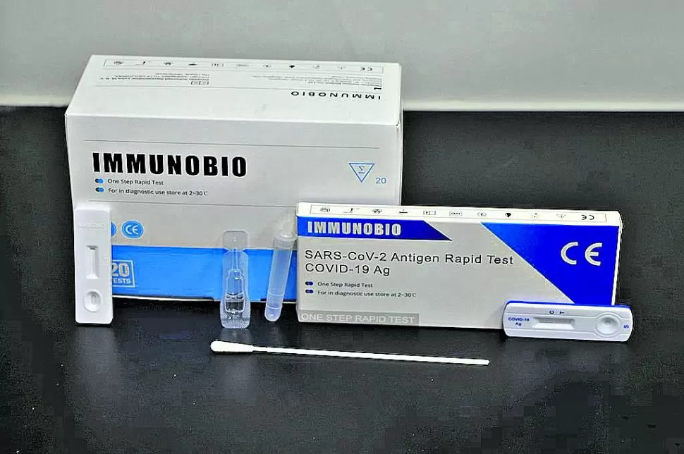 IMMUNOBIO. Es el único test doméstico producido en Argentina por el laboratorio rosarino Wierner Lab.  