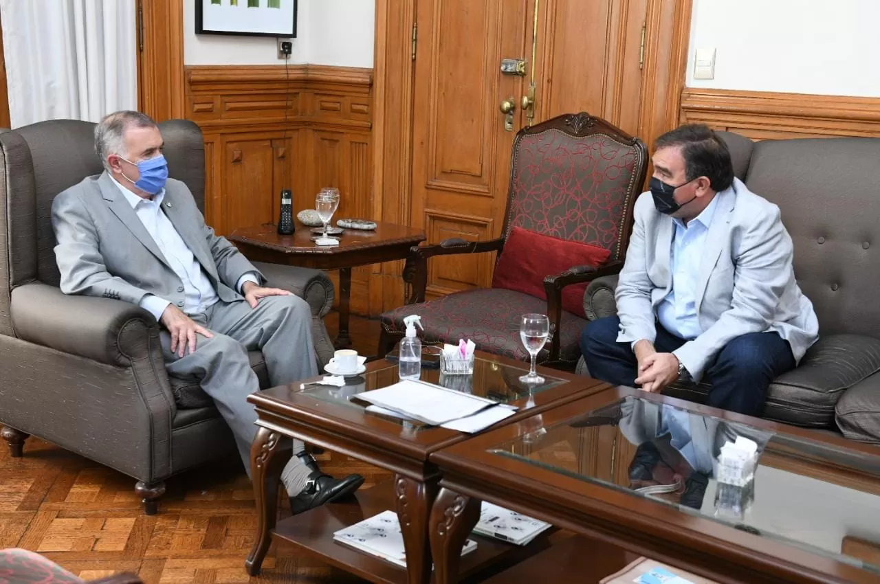 EN CASA DE GOBIERNO. Jaldo, junto a Morof. Foto: Prensa Gobernación