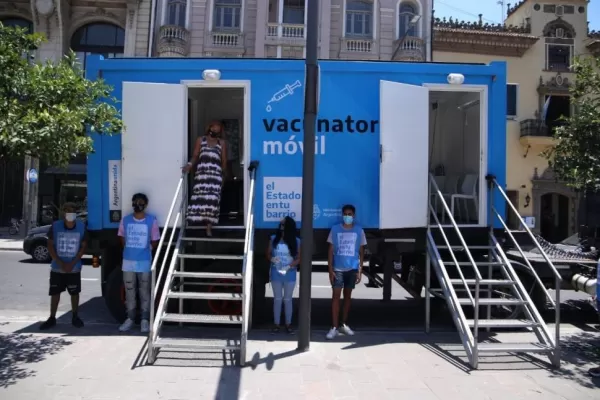 El Gobierno va por los pocos no vacunados de Tucumán