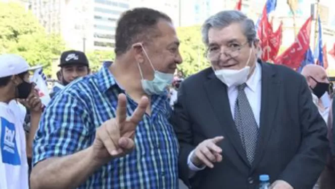 ARENGA. El juez Juan Ramos Padilla (derecha) exigió la renuncia de los miembros de la Corte Suprema de Justicia de la Nación.