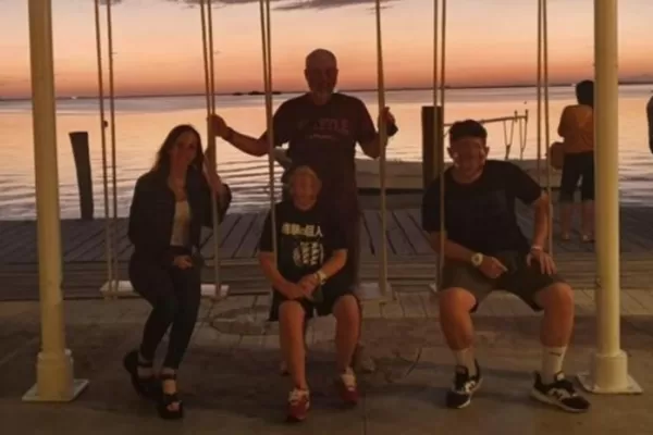 La foto viral del funcionario tucumano que desató una polémica al estilo de Luana Volnovich