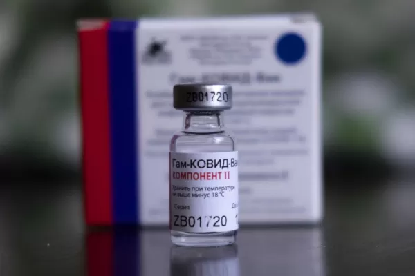 Debido al conflicto Rusia-Ucrania, la OMS postergó la evaluación de la vacuna Sputnik-V