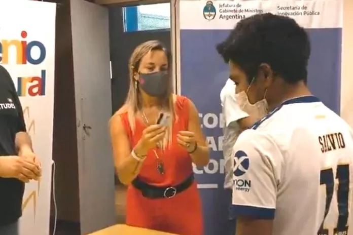 ENTREGA DE TARJETAS. 