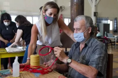 Los adultos mayores ya pueden participar de los talleres de verano