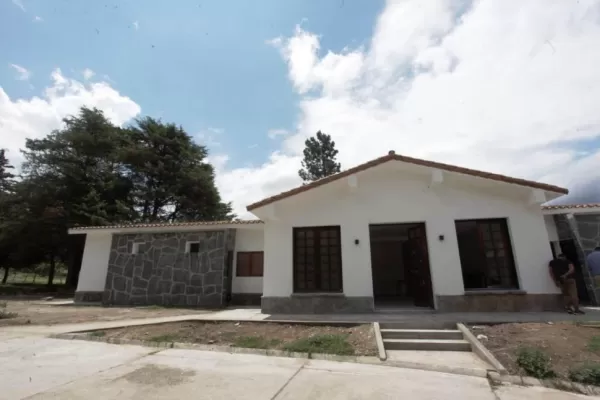 La inclusión y la calidad serán los ejes de la renovación de la Hostería La Angostura, afirma el Ent