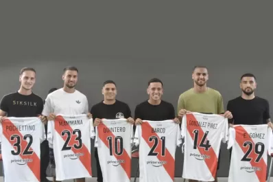 La foto más esperada: River presentó sus refuerzos