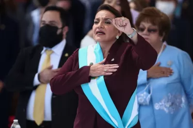 La presidenta de Honduras anunció que contrajo covid-19