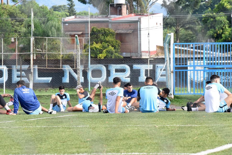 NUEVOS COMPAÑEROS. Osores se entrenó toda la semana pasada en Reserva.