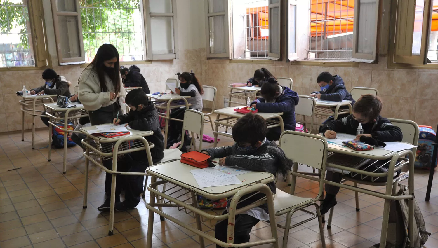  EN ARMONIA. Ante la inminente vuelta de la presencialidad escolar, una médica indica cuáles son las opciones más seguras y que les permitan respirar cómodos. LA GACETA / FOTO DE ANTONIO FERRONI 