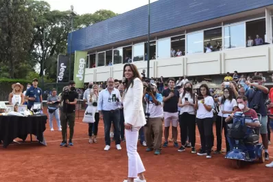 Gaby Sabatini fue el broche de oro en el cierre del torneo internacional que se jugó en Tucumán
