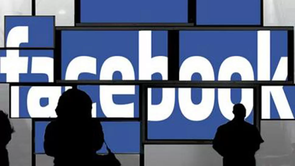 Facebook debería endurecer sus normas