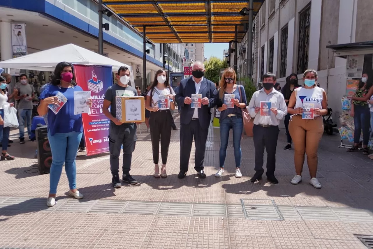 Federico Masso y los referentes del Movimiento Libres del Sur.