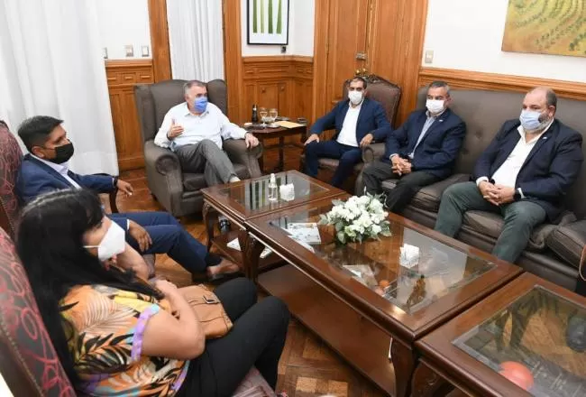 PRENSA Y COMUNICACIÓN