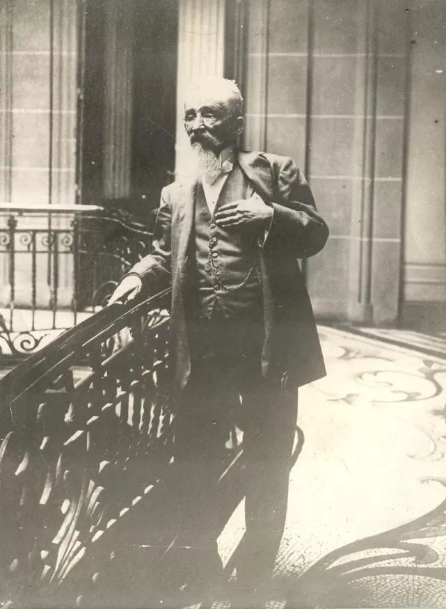 EL “DUEÑO DEL SILLÓN”. La particularidad es que don Lucas Córdoba era salteño. 