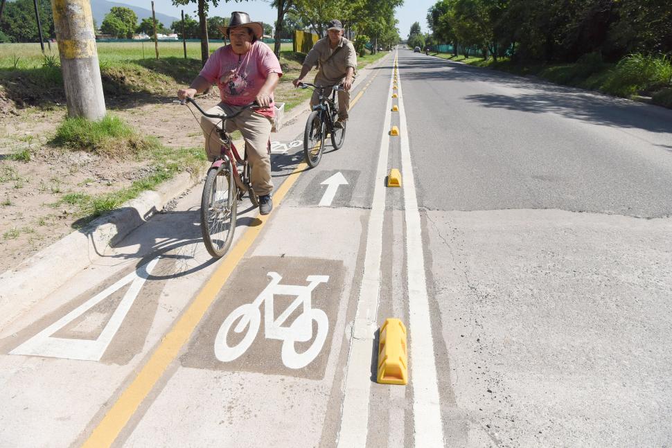 “CIUDAD JARDÍN”. Así se proyecta Yerba Buena y por eso la construcción de bicisendas es una política de Estado que vale la pena seguir profundizando. Más aire puro, más actividad física.