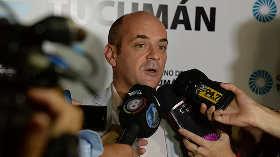 LA POSTURA OFICIAL. El ministro de Educación, Juan Pablo Lichtmajer, explica qué se hace desde el Ministerio. ARCHIVO LA GACETA