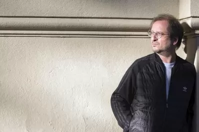 Martín Kohan: “En el verano todo parece más expuesto”