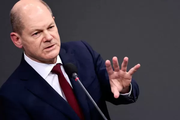 Alemania promete sanciones inmediatas a Rusia si invade Ucrania