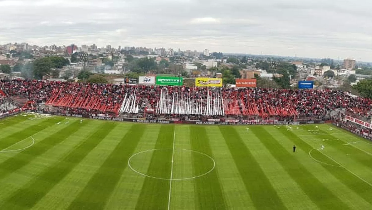 A ESPERAR. Debido al decreto provincial, apenas 300 hinchas podrán asistir el sábado a La Ciudadela.