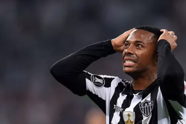 Robinho en problemas: Italia pidió su captura internacional