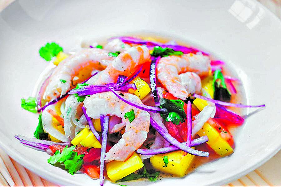 Cinco ideas, dulces y saladas, para que aproveches el mango