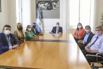 Acuerdo con el FMI: Manzur juntó a los tucumanos del FdT, pero hay dudas